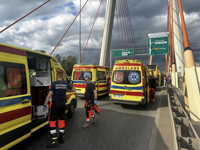 Dramatyczny wypadek autokaru w Warszawie! Ranne są dzieci 