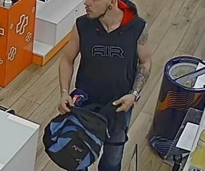 Zabrał z apteki nie swój portfel! Teraz szuka go bydgoska policja [ZDJĘCIA]