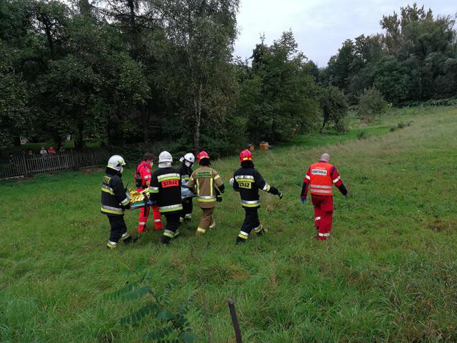 Straszny wypadek w Hecznarowicach. Beczka wybuchła! Gorący lepik poparzył dwie osoby