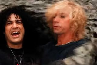 Syn Scotta Weilanda nagrał cover Slither! W klipie pojawili się... wygenerowani przez AI Slash i Duff McKagan!