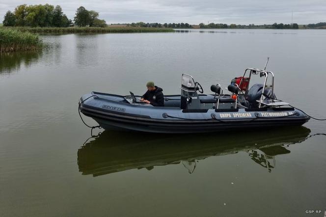Nurkowie odnaleźli ciało w jeziorze Klebarskim