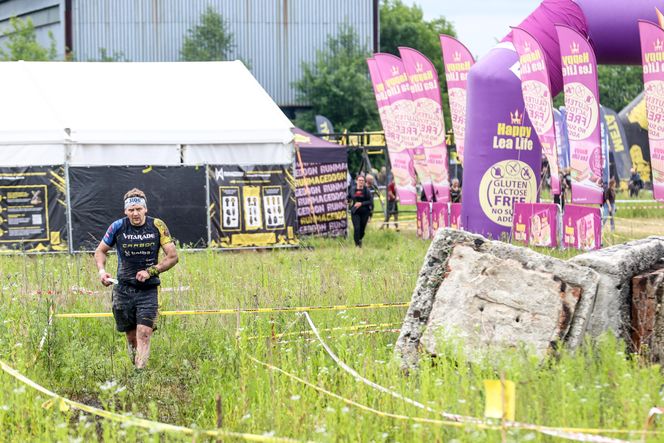 Runmageddon w Katowicach 2025. Błoto, pot i triumf na Hałdzie Kostuchna