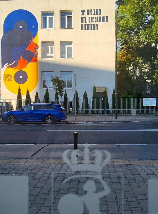 Nowy mural Czesława Niemena na murach Szkoły Podstawowej nr 168 na Saskiej Kępie