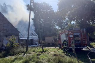 Gareja. Ogromny pożar strawił dom! Małe dziecko i dwoje nastolatków zabrał śmigłowiec 