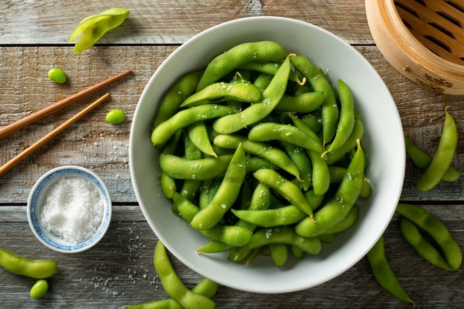Edamame – zielona moc białka, witamin i smaku! Właściwości i najlepsze sposoby na wykorzystanie
