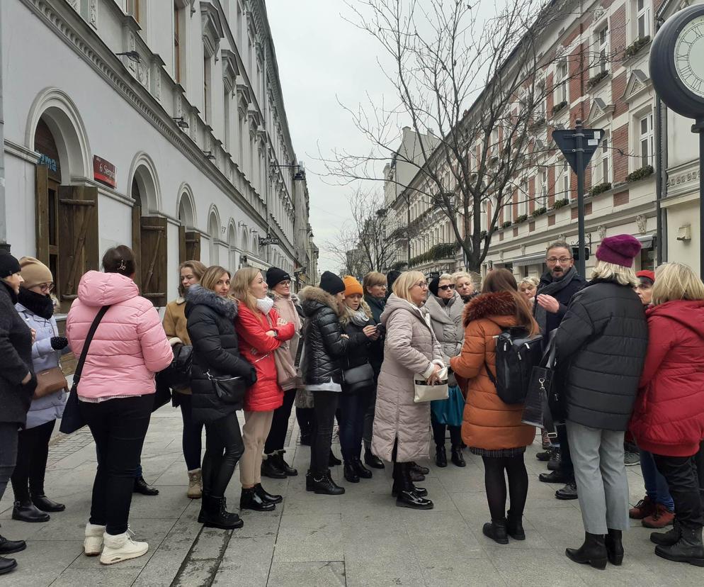 Lex Czarnek Dwa, czyli kolejna zmiana w prawie oświatowym. W Łodzi odbył sie protest pedagogów