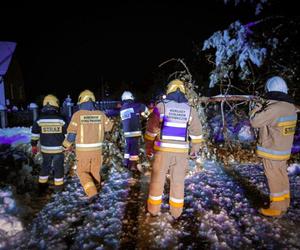 Prawie 200 interwencji strażaków w związku z silnymi opadami śniegu na Podkarpaciu