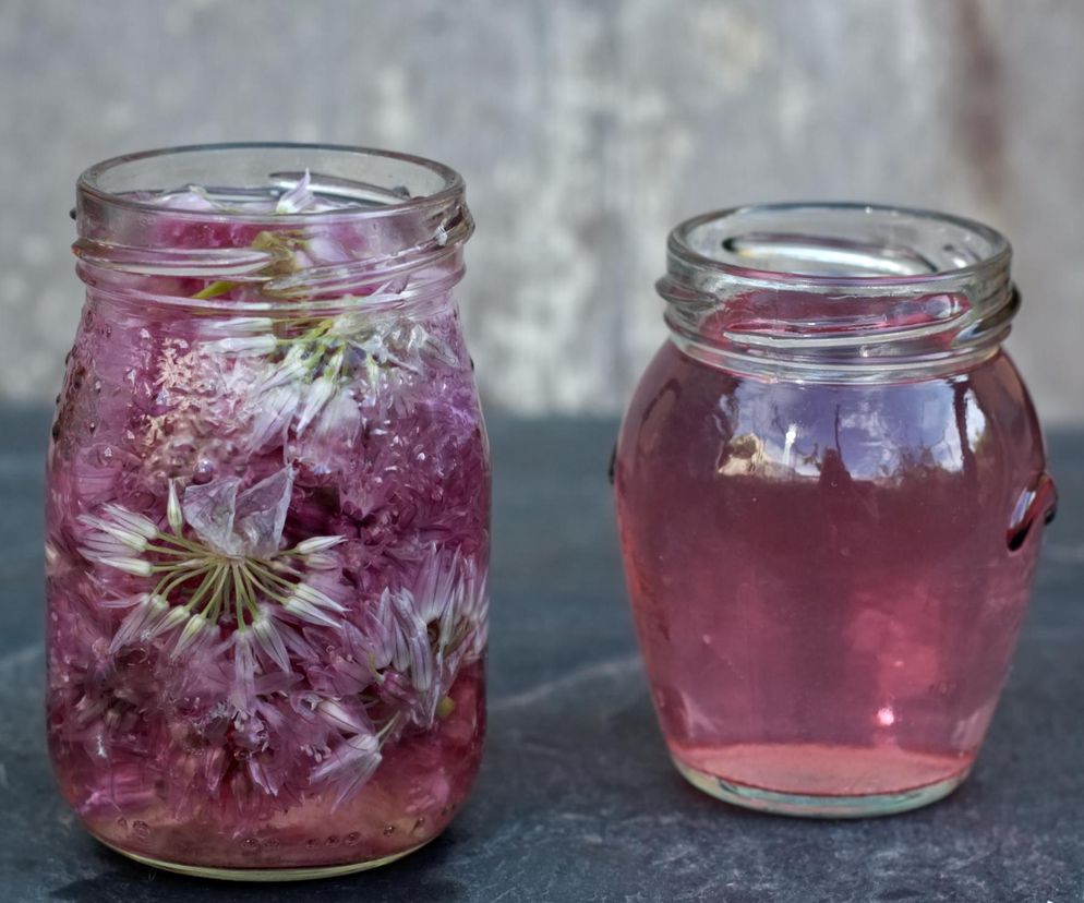 Chroni przed rakiem i przyspiesza odchudzanie. Ten ocet wygląda i smakuje genialnie