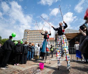 Korowód studentów podczas juwenaliów 2025 w Krakowie