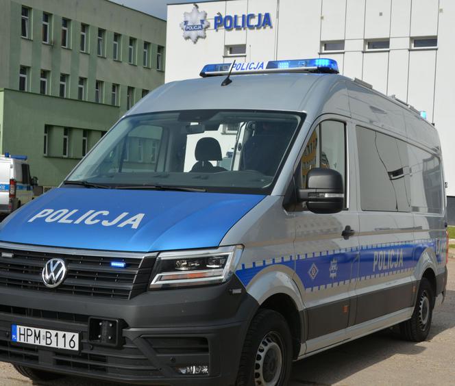 Volkswagen Crafter jako policyjny Ambulans Pogotowia Ruchu Drogowego