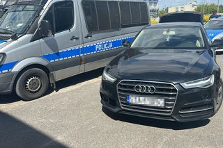 Nielegalna broń i substancje w samochodzie. Zatrzymano 23-latka w Warszawie