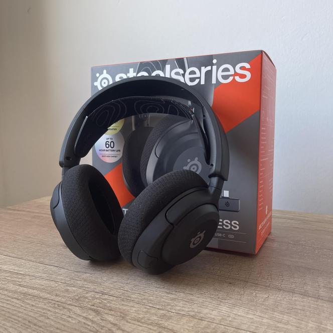 SteelSeries Arctis Nova 5