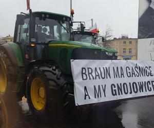 Setki traktorów na ulicach Leszna. Trwa ogólnopolski protest rolników