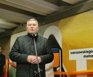 30 lat metra w Warszawie. Odsłonięcie mozaiki