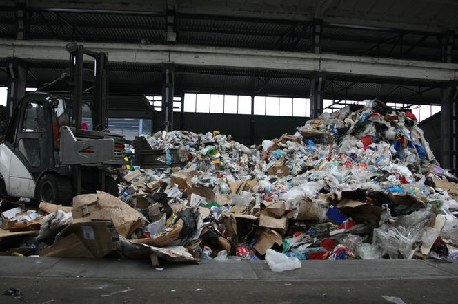 Śmierdząca sortownia śmieci nie daje nam żyć