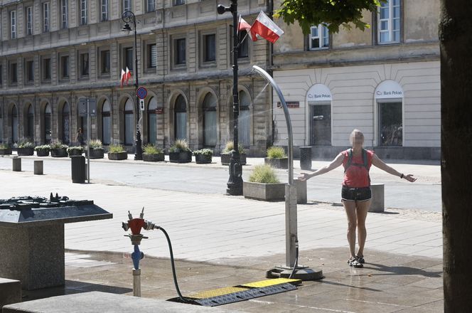ak warszawiacy radzą sobie z upałem? Żar leje się z nieba
