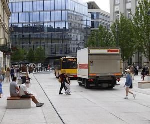 Czy Plac Pięciu Rogów pomoże ożywić okolicę? Pustostany w centrum Warszawy
