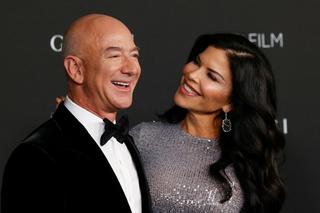 Narzeczona Bezosa nosi na palcu diament wart miliony. Pokazała go światu