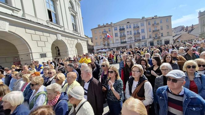 Walc Barbary z filmu „Noce i Dnie” wybrzmiał w sercu Kalisza