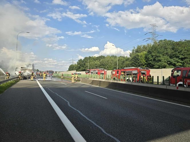 Dwa poważne zdarzenia na A4 w Małopolsce. Autostrada częściowo zablokowana w obu kierunkach