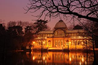 Park Retiro w nocy