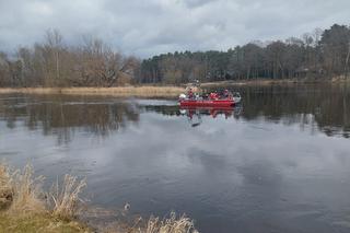Dramat na rzece Narew. 59-latek wypadł z łódki. Trwają poszukiwania
