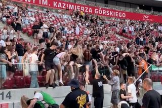 Dantejskie sceny na PGE Narodowym.