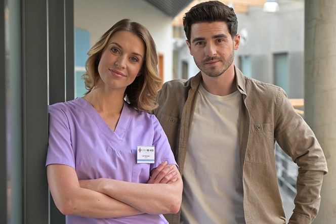 Pierwsza miłość odcinek 4059: Kacper i Maja znów razem przeciwko spiskom. Mąż Marysi mocno się zapomni? - ZDJĘCIA