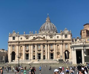 Papież do watykańskich dyplomatów: na nowo odkryjcie piękno swojej misji