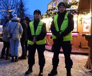 Policja na Jarmarku Bożonarodzeniowym w Szczecinie