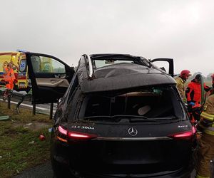 Koszmarny wypadek na A1 między Nowymi Marzami i Grudziądzem. Dwie osoby ranne! [ZDJĘCIA]