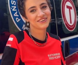 Na sygnale na planie. Karolina (Klaudia Janas)