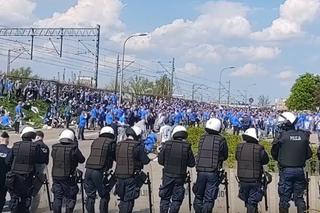 Potworne burdy przed finałem Pucharu Polski. Policja zabrała głos. Byli ranni, ucierpiał także koń