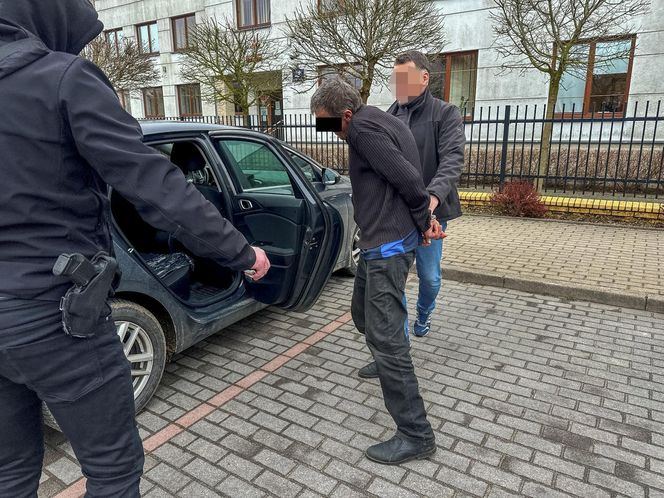 Pożar trzcinowiska nad jeziorem Dargin. Dwóch mężczyzn z zarzutami! Makabra na Mazurach