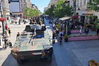 Wielka parada przed meczem Gortat Team vs NATO! Kto pojawił się na Piotrkowskiej?
