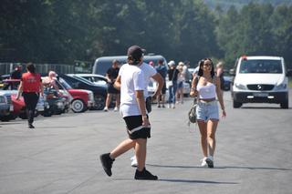 Piękne kobiety na Auto Moto Fieście 2023 na Torze Kielce