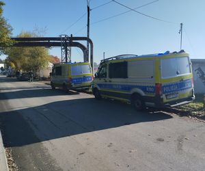 Zaginięcie Karoliny Wróbel. Wypompowano wodę ze zbiornika, a służby przeczesują dno