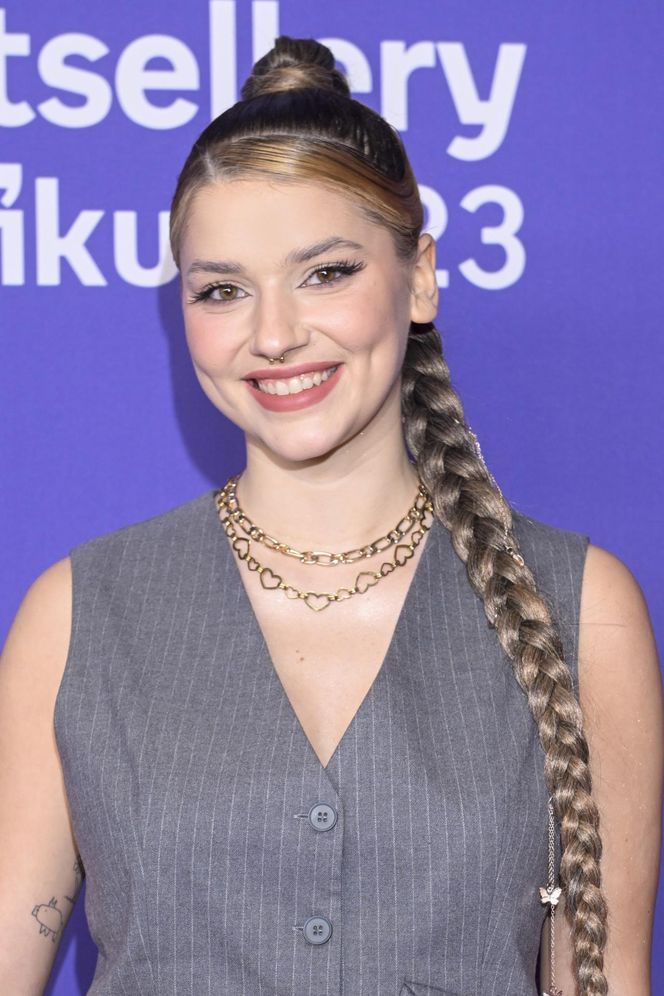 Julia Żugaj wie jak realizować dziecięce marzenia. Od influencerki do gwiazdy show-biznesu