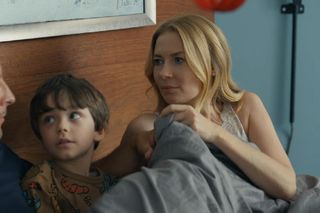 Barwy szczęścia, odcinek 3099. Sebastian (Marek Krupski), Mateusz (Filip Kowalewicz), Dominika (Karolina Chapko)