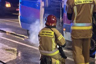 Warszawa. Karetka płonęła na Żoliborzu. W akcji straż pożarna!