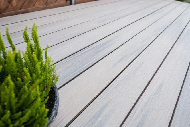 Termodrewno Lunawood na taras i elewacje