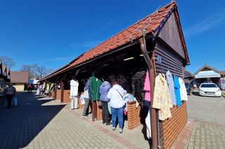 Handlarze grzmią: „pucki manhattan umiera”. Czy to koniec targowiska? Zapytaliśmy władze miasta