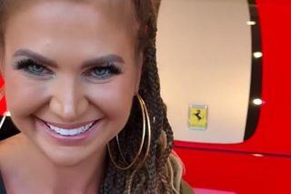 Maja Rutkowski wróciła z dżungli i... dostała Ferrari od męża!