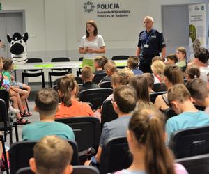 Trwają wakcyjne spotkania dzieci z komisarzem Zebrą 