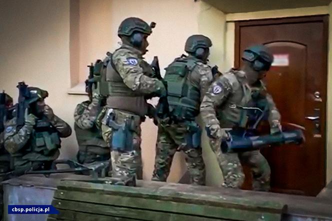 Przemycili 15 ton narkotyków! W tle testy na koronawirusa