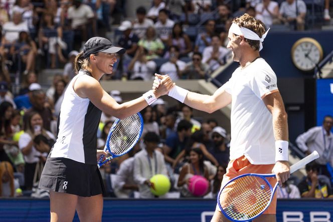 Iga Świątek/Casper Ruud (R) &f Madison Keys/Francis Tiafoe 