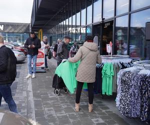 Tłumy na otwarciu Woolworth w Katowicach