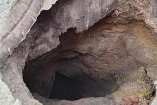 Kilkumetrowa dziura tuż przy nawierzchni. Wielkie zapadlisko w Łodzi