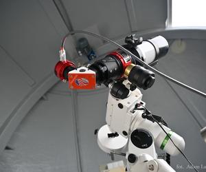 Pierwsze przyszkolne obserwatorium astronomiczne już działa! Otwarto je przy VII LO [ZDJĘCIA]