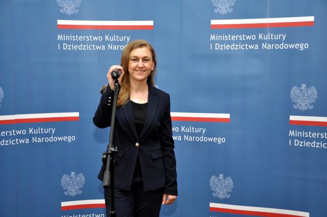 Te piękne kobiety służą w Policji